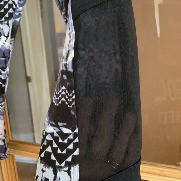 Swim capris - Picture 2 of 3